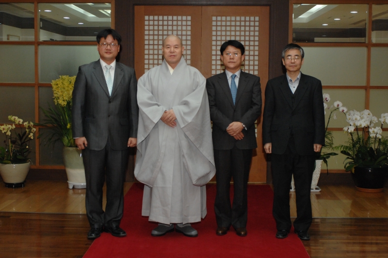 2010.01.22_삼성경제연구소 이언오, 육현표님 예방 (12)